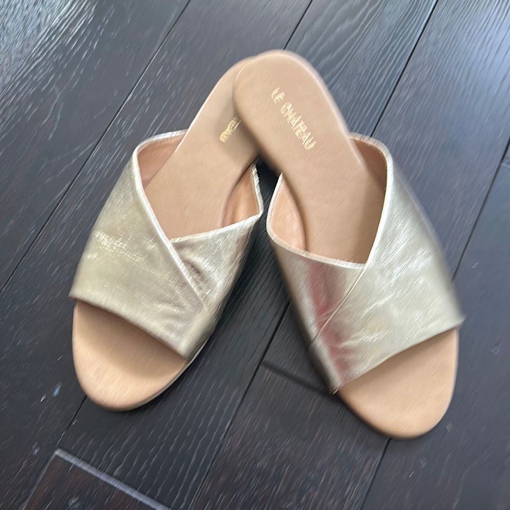 Leather Le Chateau Gold Slides. Size 38.